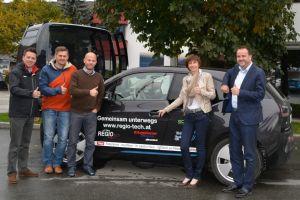 Bild – © TVB PillerseeTal: von links Florian Phleps (GF TVB), Walter Steiger (Ecodrive Austria), Stefan Niedermoser (GF Regio Tech), Bgm.-Stv. Christina Brunner, Bürgermeister Walter Astner