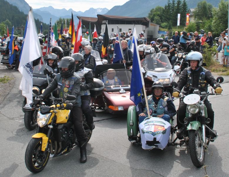 Flaggenparade